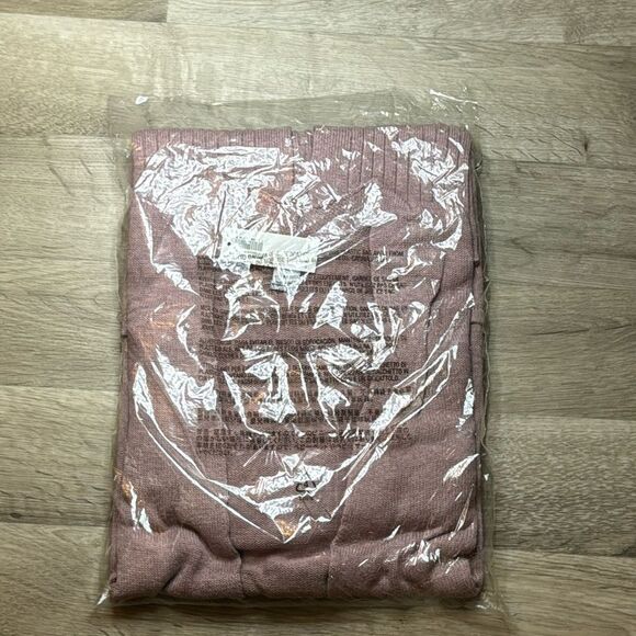 Old Navy Long Cardigan XL. Purple. NWTs. Only took out for pictures. - Picture 2 of 7